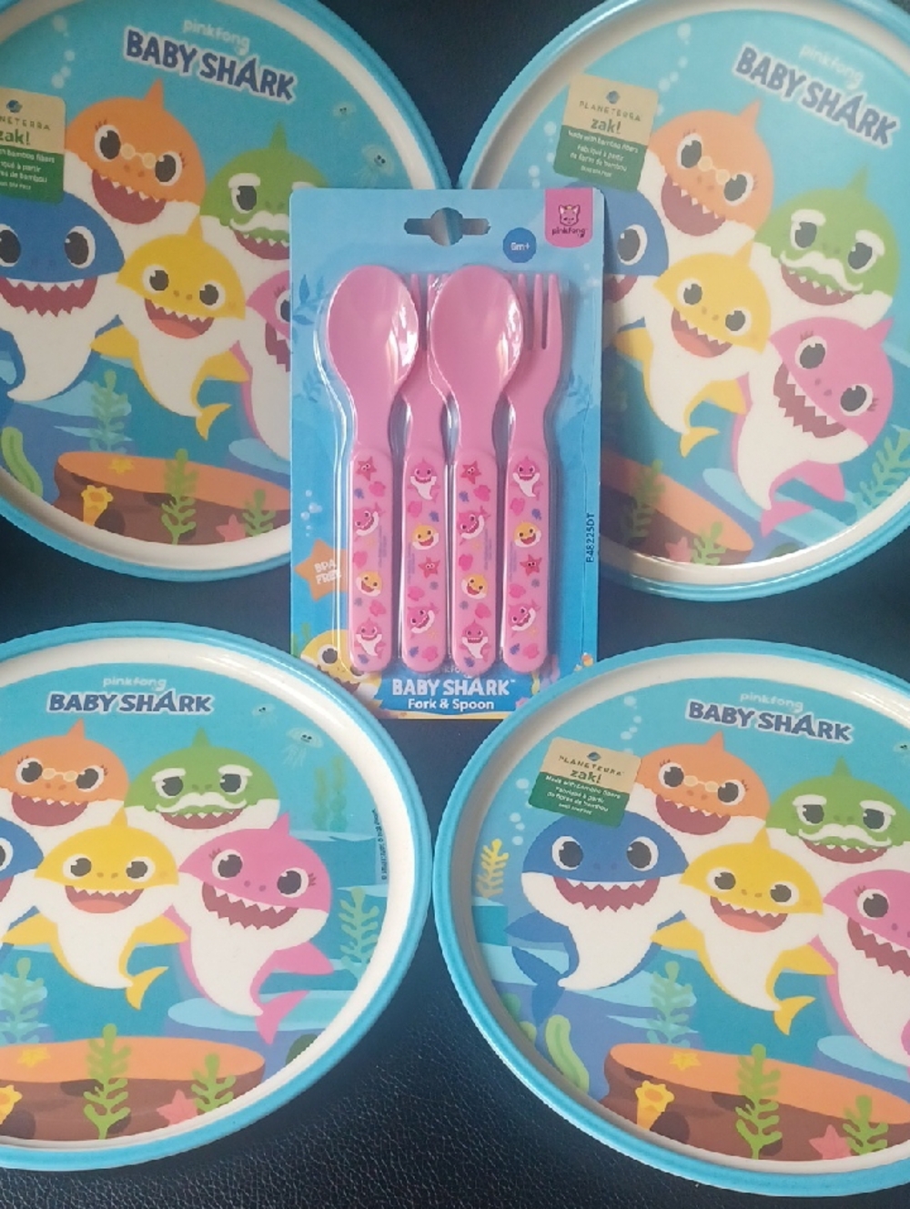 NICKELODEON BABY SHARK 5 PCS.KIDS DINNERWARE SET NEW